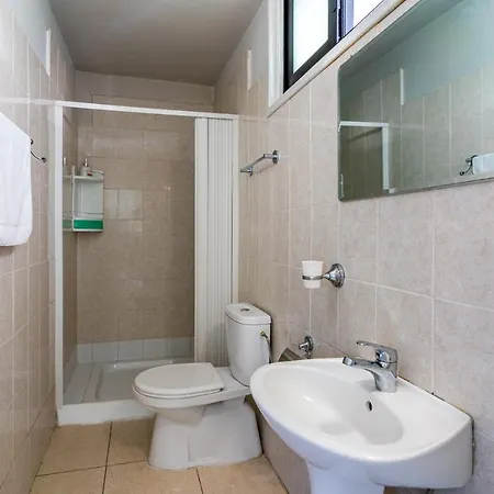 Gitane 1-bedroom In Lejlighed *