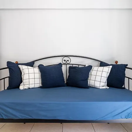 Gitane 1-bedroom In Larnaca